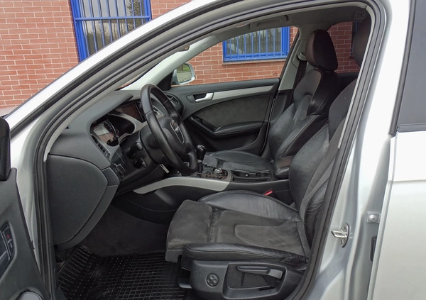 Audi A4 cena 35900 przebieg: 284000, rok produkcji 2010 z Racibórz małe 254